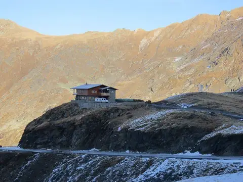 Training Camp for Search and Rescue Dogs at Bâlea Lac (November 2012)