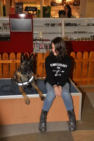 Oameni inimoși hotărâți să salveze un salvator!