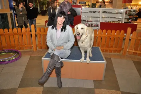 Oameni inimoși hotărâți să salveze un salvator!