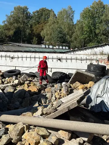 Tabăra internațională pentru câini de salvare Londonka